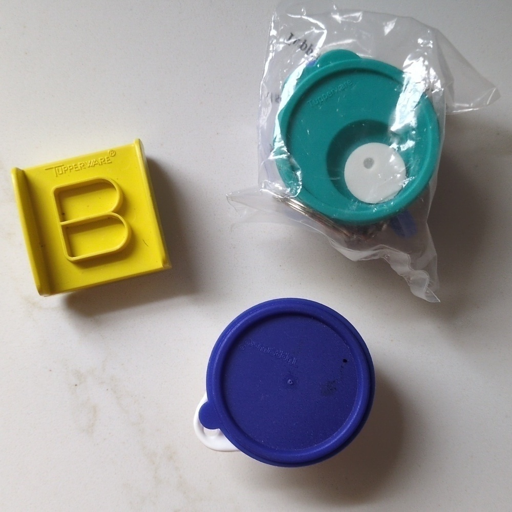 Vintage Tupperware bundle. Bowl/soup keychains ,butter pat